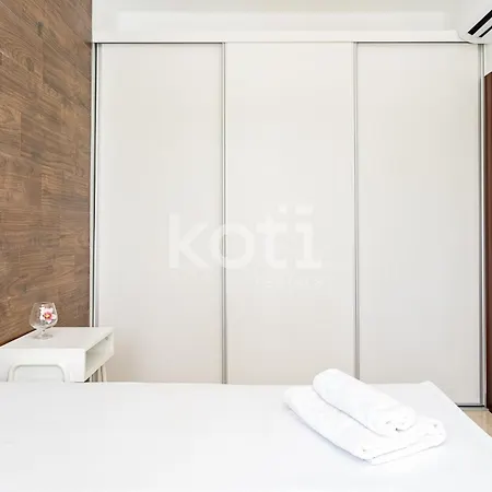 Koti - Daimiel 2 Апартаменти *